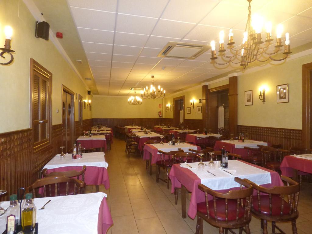 Hostal La Perdiz Sonseca Zewnętrze zdjęcie